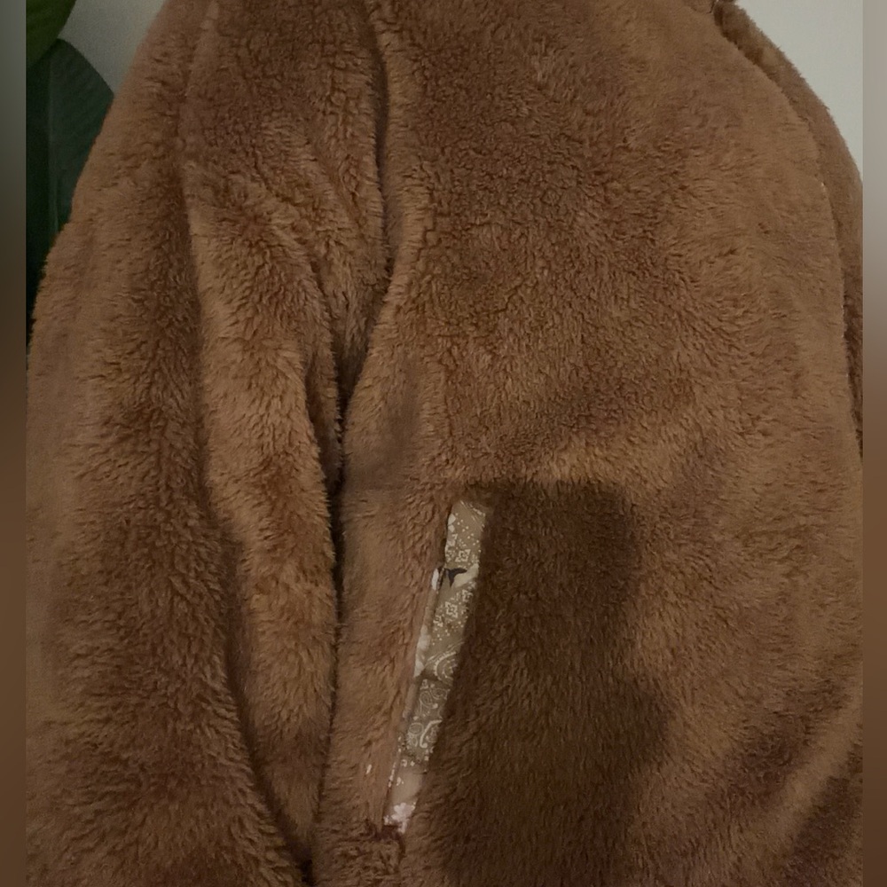 Coat - Picture 5 of 6
